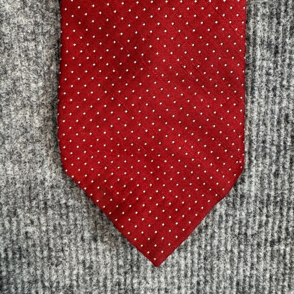 Vintage Sears The Mens Store Red Pinhead Micro Dot Polyester Necktie 56x3.75